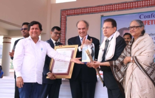 Dalveer Bhandari was conferred Lifetime Achievement Award by KISS